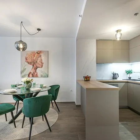 アパート Central Dubrovnik Apartment ドゥブロブニク